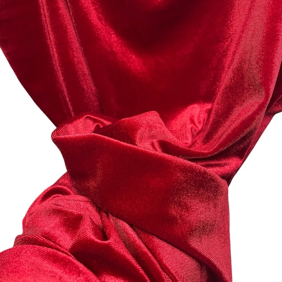 Red Velvet Gold Chain Strap Mini Dress - Picture 12 of 16